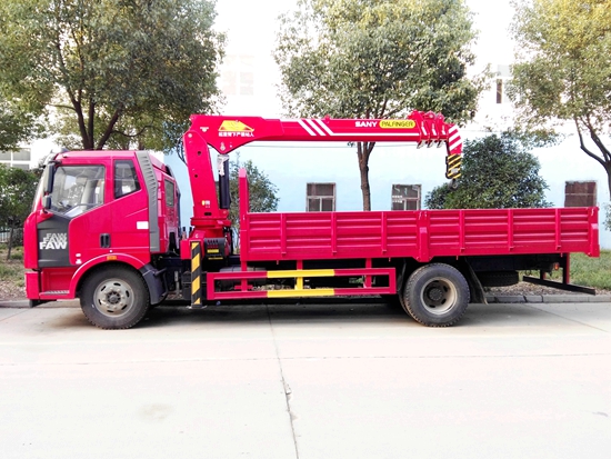 解放J6單橋8噸隨車(chē)吊