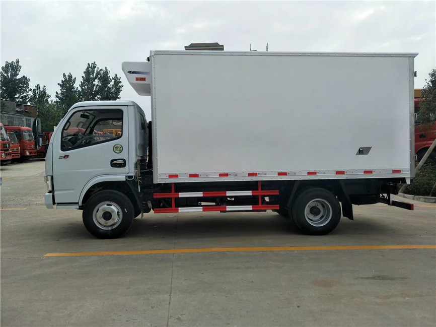 東風(fēng)大多利卡5.2米冷藏車(chē)
