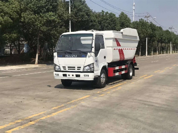 五十鈴100p國(guó)六無泄漏后高位掛桶壓縮垃圾車