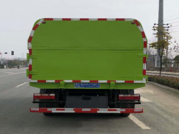 東風(fēng)小多利卡國(guó)六藍(lán)牌密封自卸式垃圾車(chē)