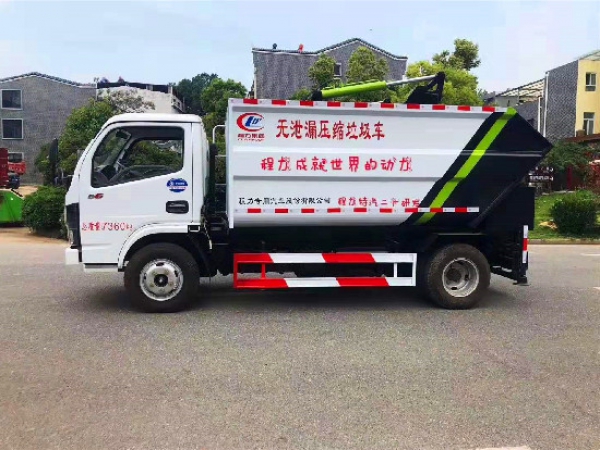 	東風(fēng)小多利卡國(guó)六藍(lán)牌無泄漏自裝卸（掛桶）式垃圾車
