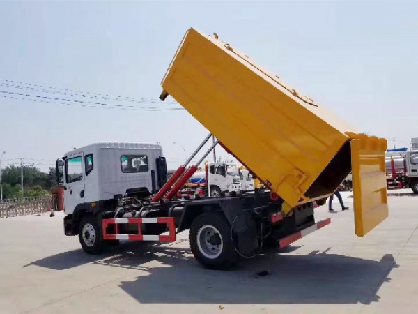 東風(fēng)多利卡D9國(guó)六車(chē)廂可卸（鉤臂）垃圾車(chē)