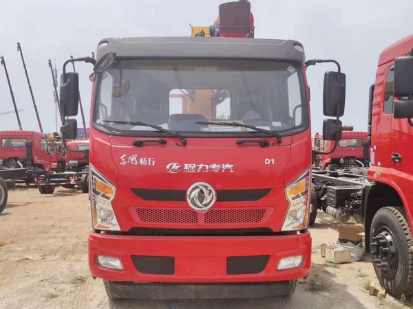 東風(fēng)暢行D1隨車(chē)吊8噸隨車(chē)吊價(jià)格