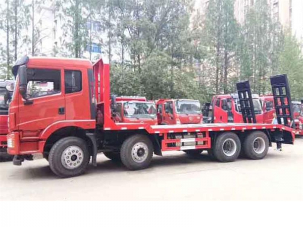 （國六）大運(yùn)前四后八平板拖車