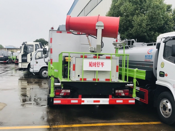 國(guó)六江鈴8方噴霧抑塵車(chē)報(bào)價(jià)