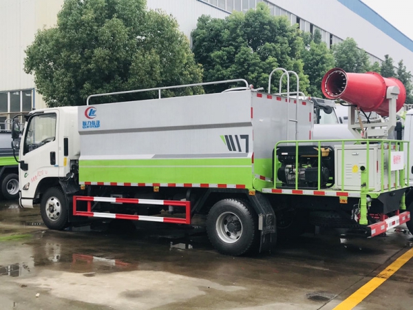 國(guó)六江鈴8方噴霧抑塵車(chē)報(bào)價(jià)