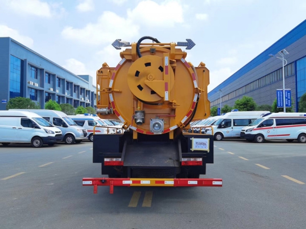 東風福瑞卡12.5方清洗吸污車，聯(lián)合疏通車