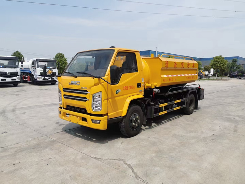 江鈴順達(dá)5方清洗吸污車，地下室專用
